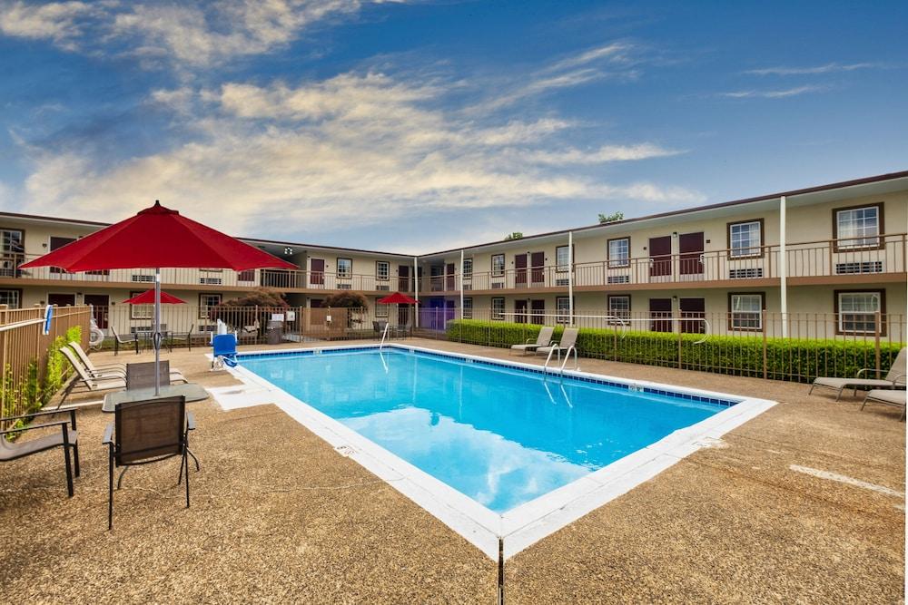 Red Roof Inn Knoxville North - Merchants Drive Exterior photo